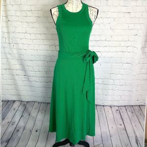 Who What Wear Green Midi Dress. It has pockets!!